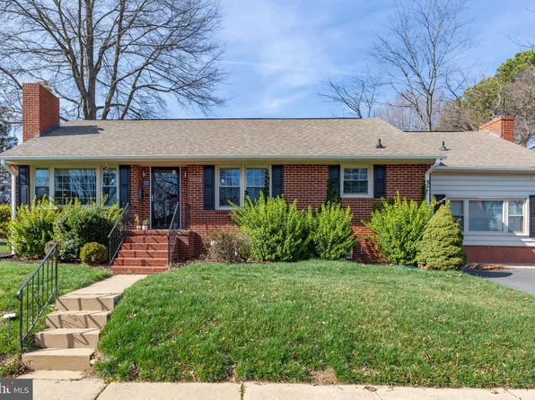 1321 Rowe St, Fredericksburg, VA 22401