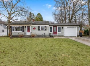 5 Vincent Ave, North Smithfield, RI 02896