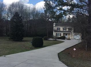 1095 Loth Wages Rd, Dacula, GA 30019