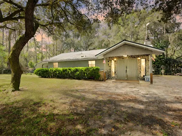 9210 NW 127th Ct, Chiefland, FL 32626