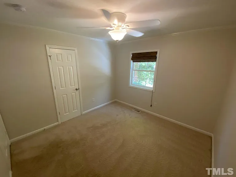 404 S Montreal Ct — Photo 15