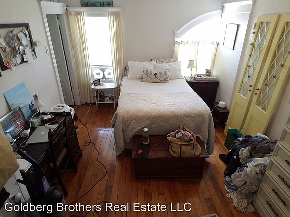 2nd image of 32 Railroad Ave APT 14