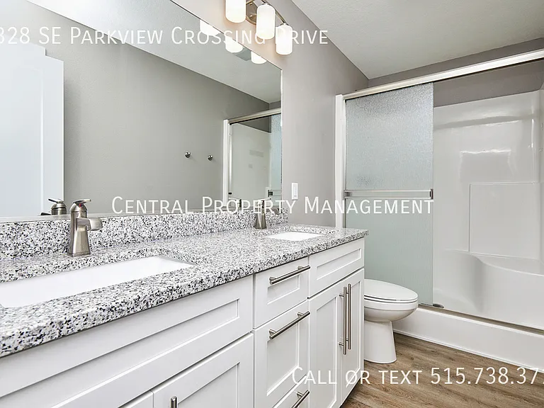 2328 SE Parkview Crossing Dr — Photo 13