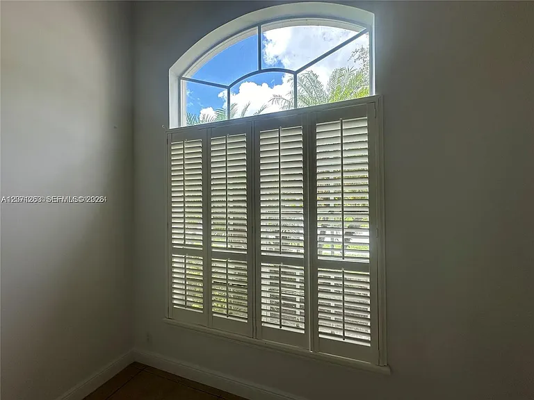 13274 NW 15th Ct — Photo 9