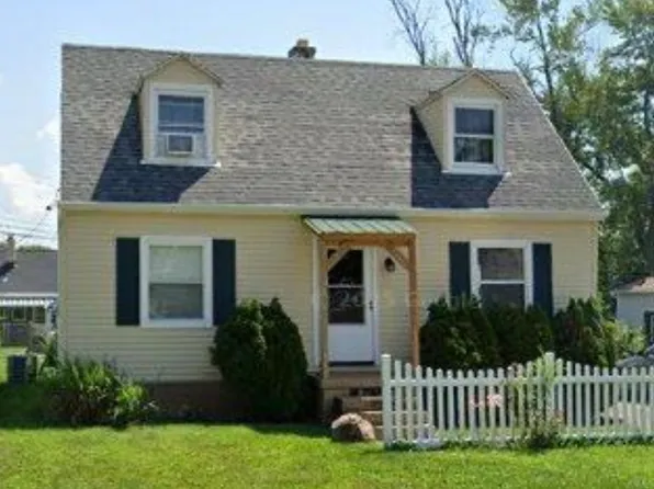 2114 Emmons Ave, Dayton, OH 45420