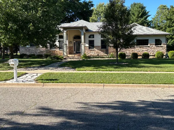 811 Anchor Ln, Portage, MI 49002