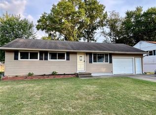 434 Seneca Dr, Dover, OH