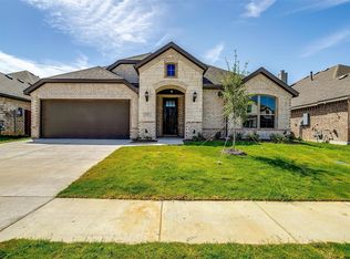 2733 Ben Thomas St, Burleson, TX 76028