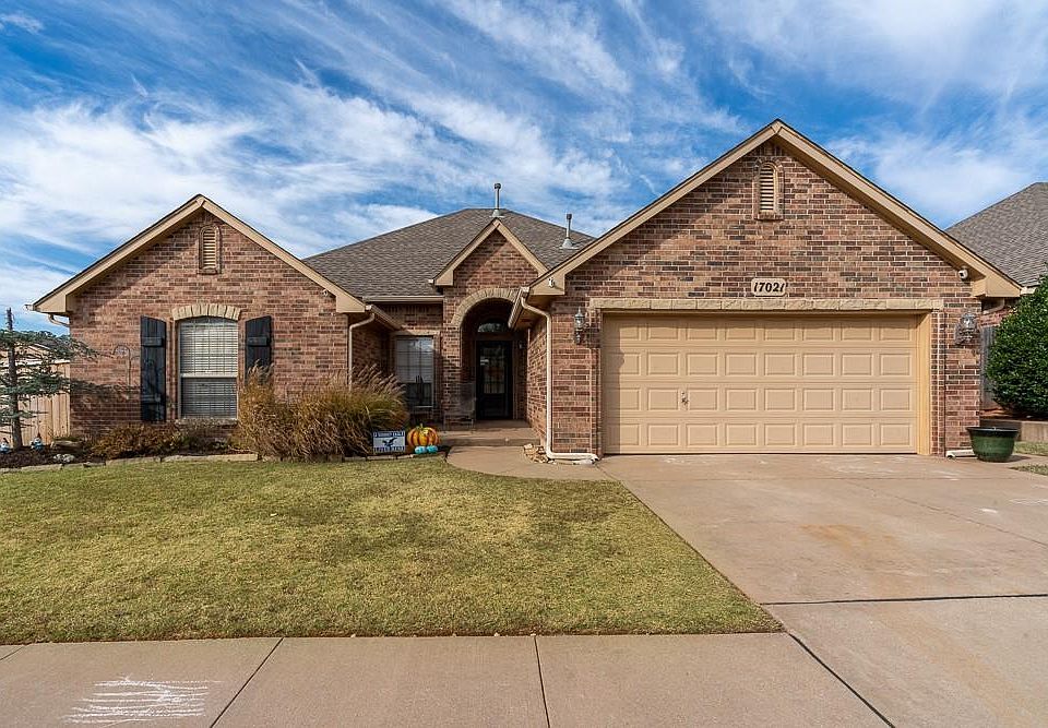 1st image of 17021 Woodvine Dr