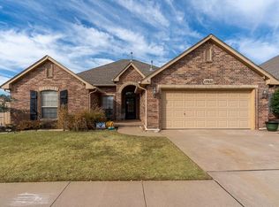 17021 Woodvine Dr, Edmond, OK 73012