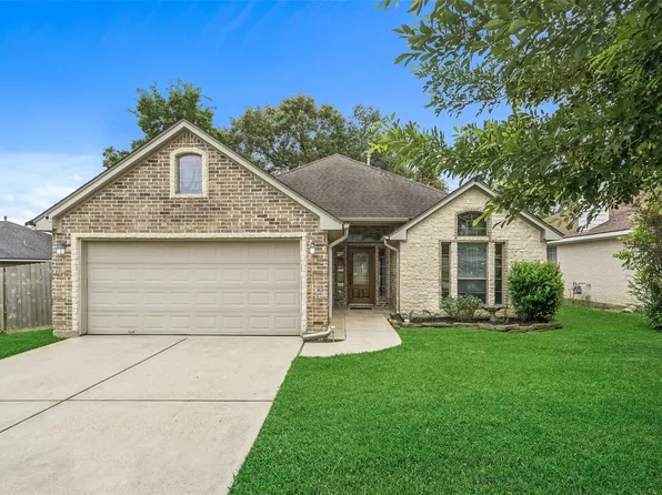 7019 Pleasure Lake Dr, Willis, TX 77318