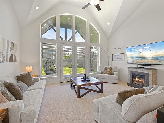 5th image of 8714 Timber Knoll Drive