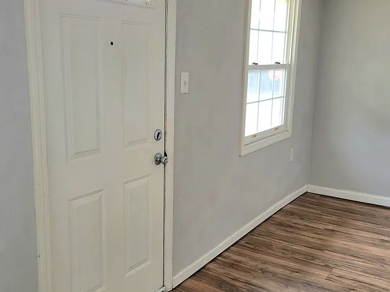 450 Hamilton Ave — Photo 2