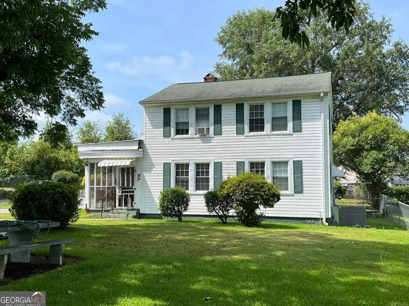 131 Carey St, Elberton, GA 30635