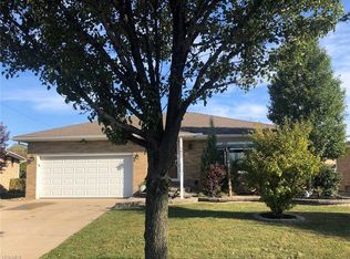 9652 Melody Ln, Brooklyn, OH
