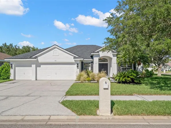 517 Lakewood Dr, Oldsmar, FL 34677