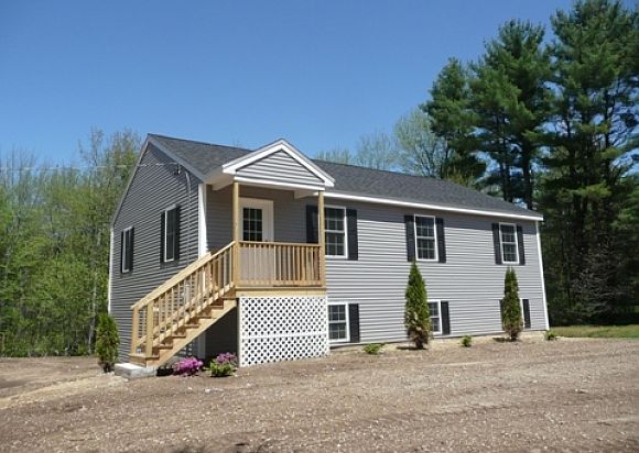 1st image of 16 Essex Dr