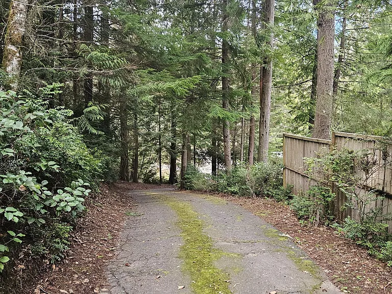 2277 Big Timber Pl SE — Photo 21