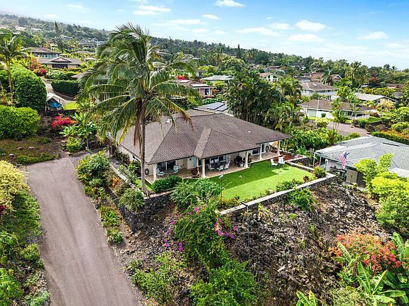 2nd image of 73-1438 Punihaole Pl