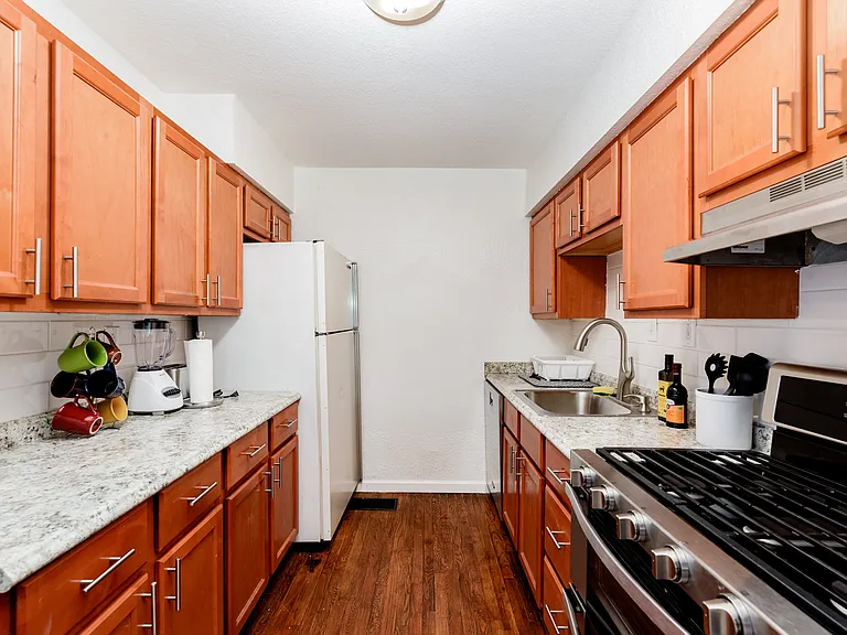 9513 Cloverhurst Dr — Photo 9