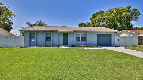 1404 Dexter Dr N Photo 1