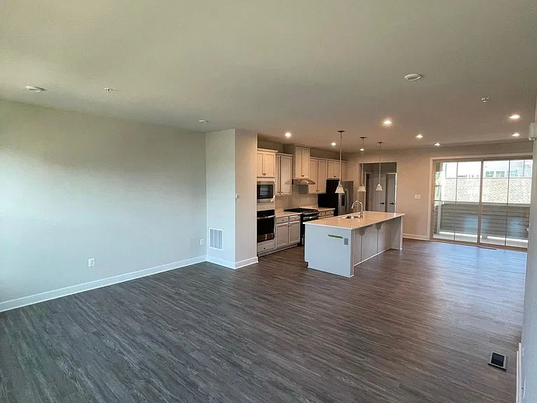 8666 Shady Pines Dr — Photo 63