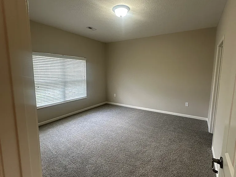 7312 Kirklington St — Photo 28