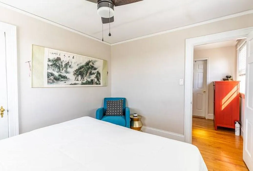 3 bed, 2482 sqft, $2,200 — Photo 3