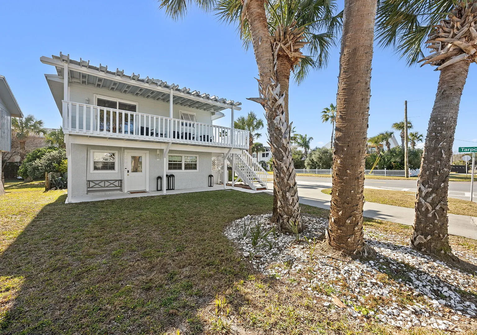 3 bed, 1224 sqft, $3,500 — Photo 3