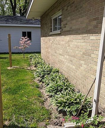 2nd image of 114 W Garfield Ave
