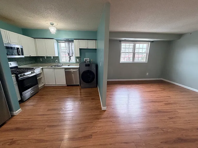 11910 Tarragon Rd #L — Photo 8