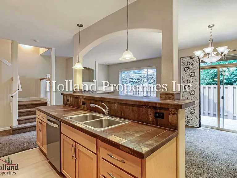 4949 SW 141st Ave — Photo 12