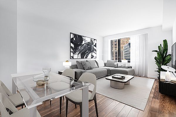 1st image of 445 W 35th St APT 5J