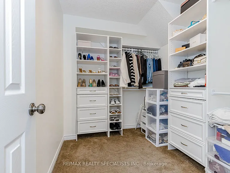 117 Norma Cres #MAIN UPPER — Photo 20