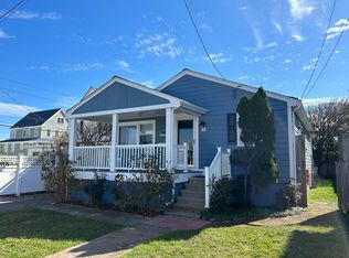 26 T St, Hull, MA 02045