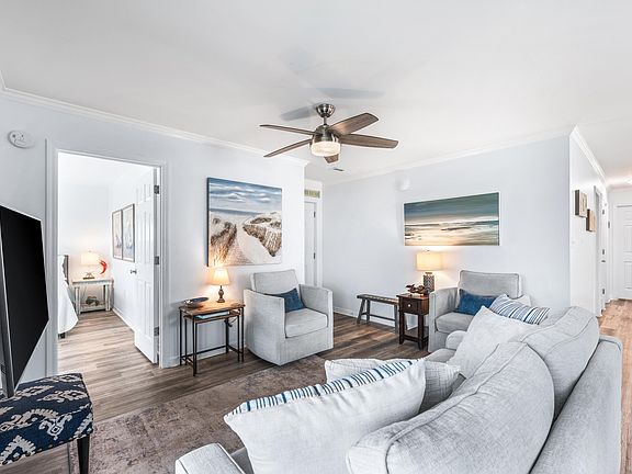 4th image of 11 Beachside Dr #833