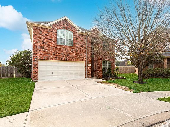 3rd image of 9202 Carlin Bend Ln