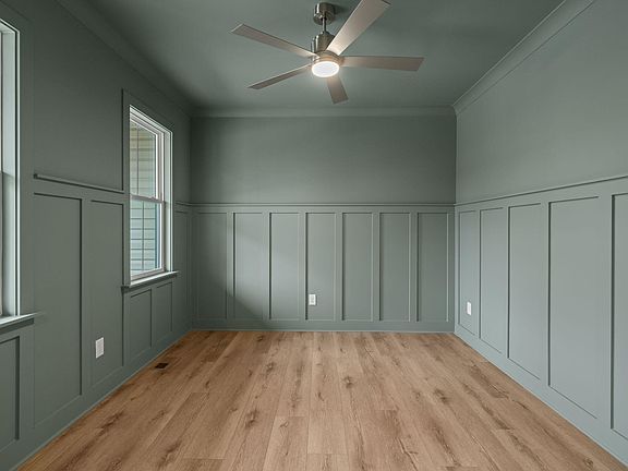 4th image of 350 Pilot Ridge Rd