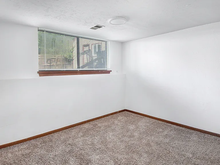 1622 Donovan Pl — Photo 11