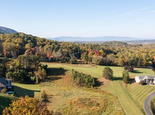 34 White Tail Dr, Roanoke, VA