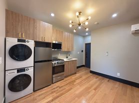 21 Reed St