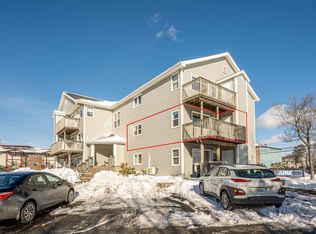 182 Farnham Gate Rd #204, Halifax, NS B3M4C4