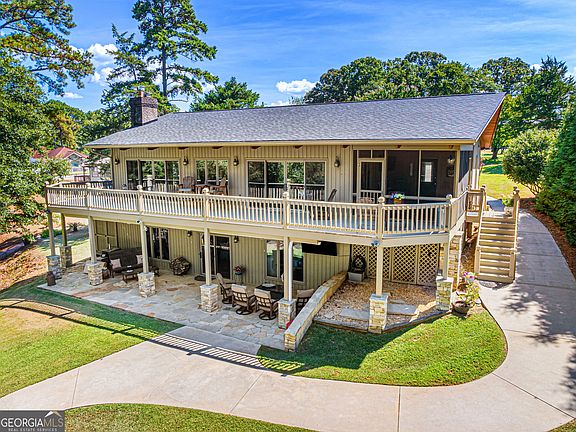 4th image of 32 Songbird Ln