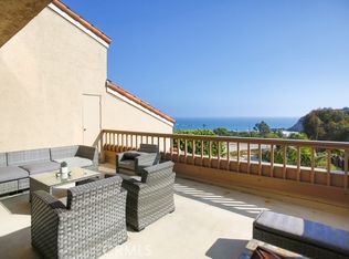 23922 De Ville Way APT C, Malibu, CA 90265