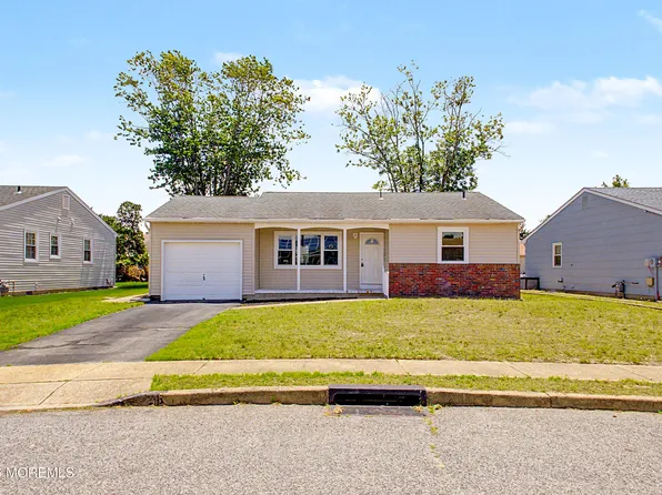 23 Eton Road, Toms River, NJ 08757