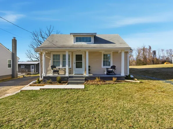 609 Pine Dr, Lynchburg, VA 24503