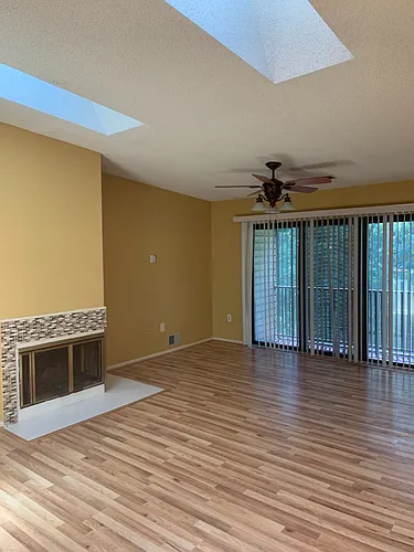 271 Hampshire Ct #271 Photo 1