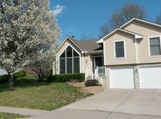 8419 N Winan Ave, Kansas City, MO 64153