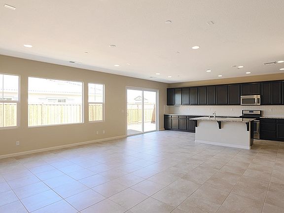 Great Room Nook and Kitchen