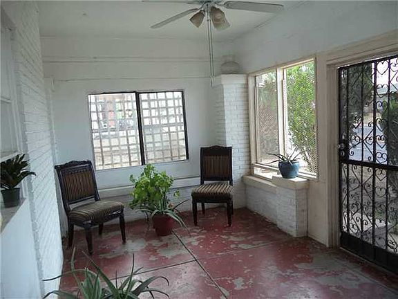 4th image of 4301 Trowbridge Dr